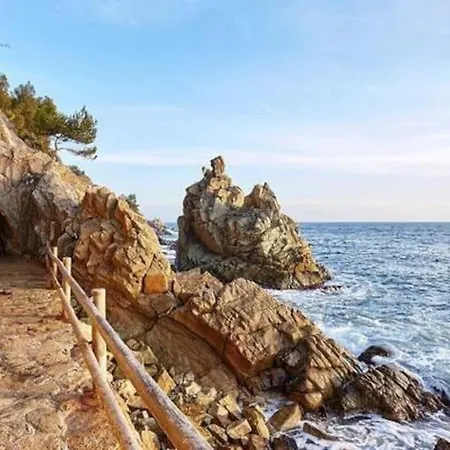 Somriu Fenals Platja Apartamento *