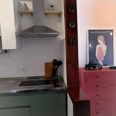 Somriu Fenals Platja アパート