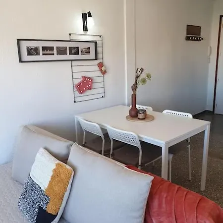 公寓 Somriu Fenals Platja